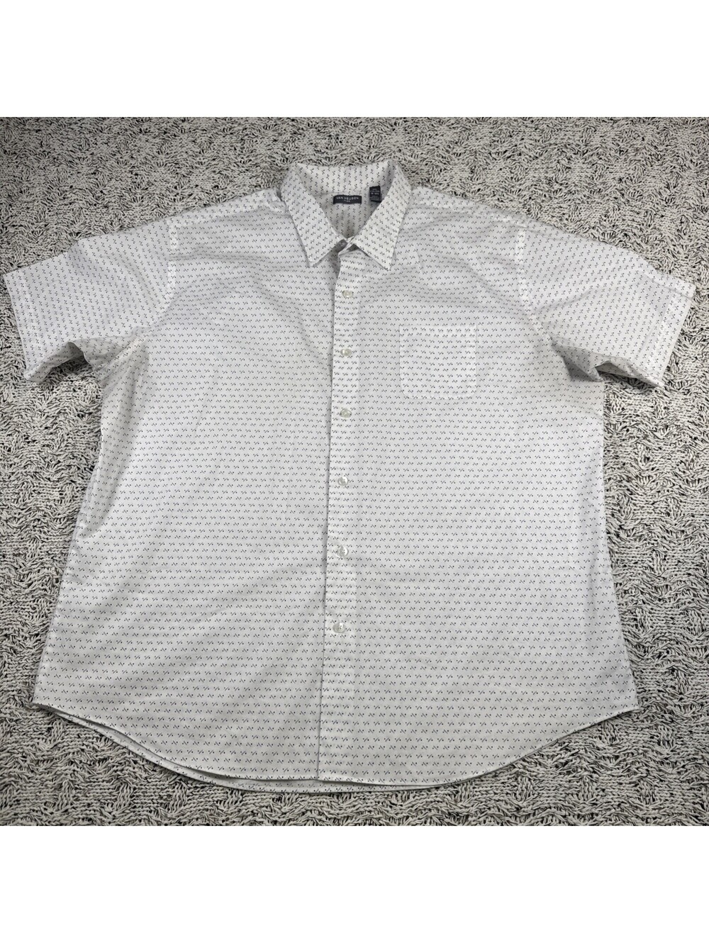 Van Heusen Flex Men's XXL White Front Pocket Short Sleeve Button Down Shirt